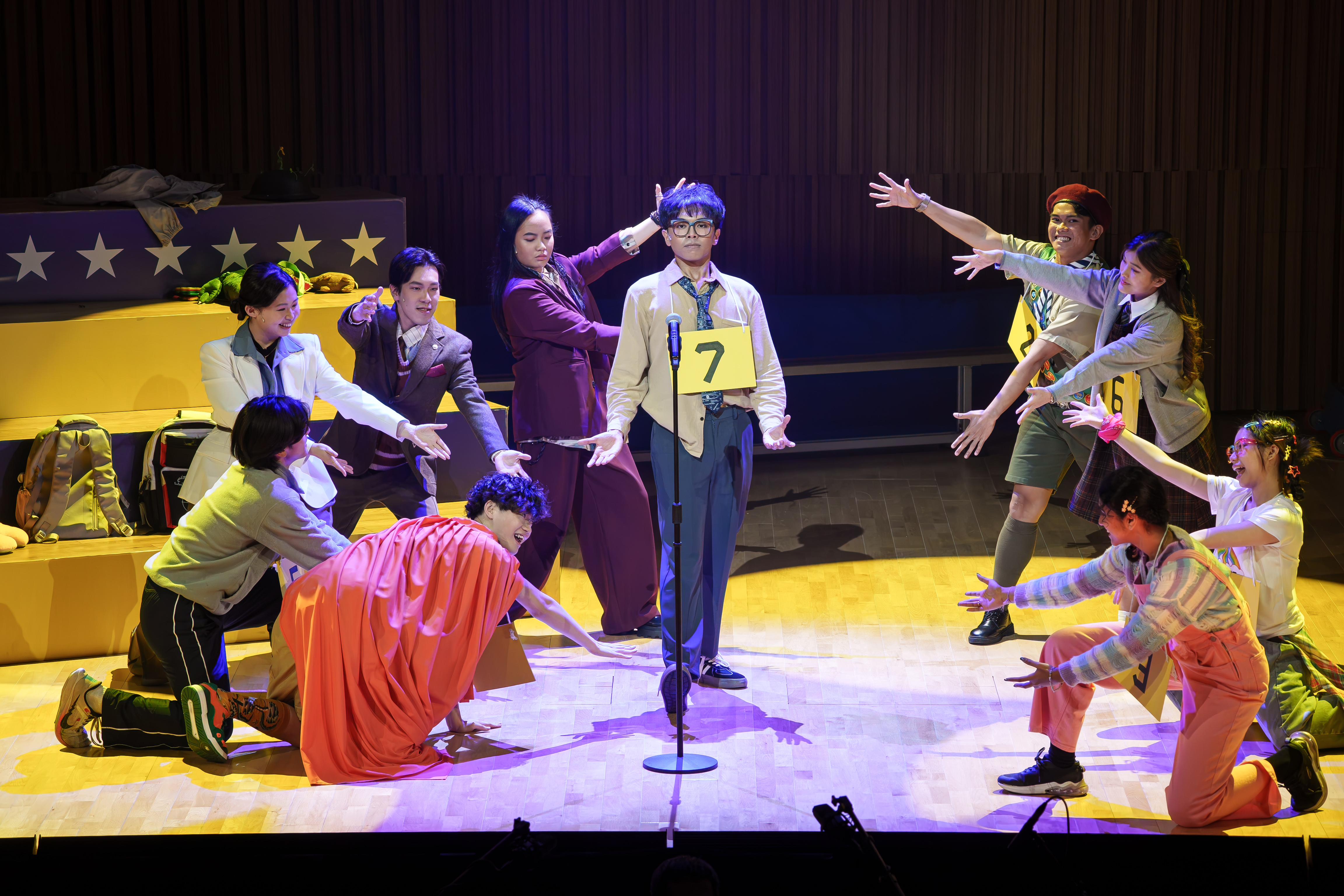 著名音樂喜劇《The 25th Annual Putnam County Spelling Bee》在科大逸夫演藝中心揭開序幕。